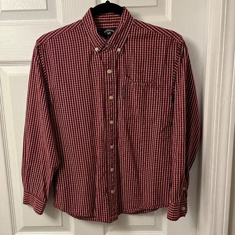 Men’s U. S. Polo Assn Button Down Shirt Size Medium